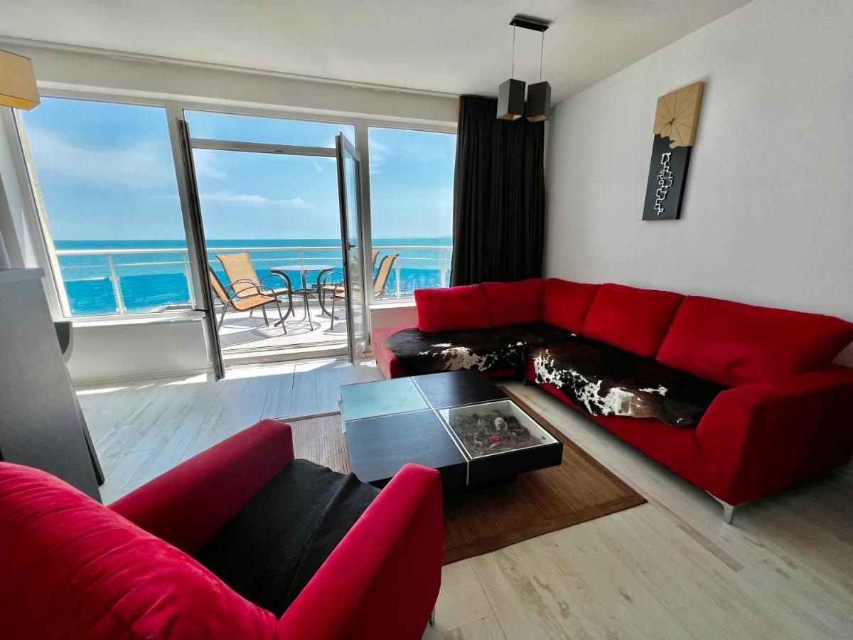 Modern Beachfront Apartment With Pool رافدا المظهر الخارجي الصورة
